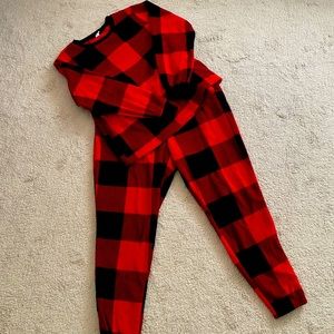Old Navy fleece pajama set.